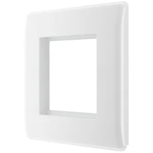 WHITE NEXUS MOULDED DOUBLE SQUARE FRONT PLATE