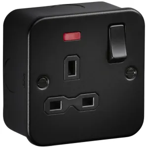 Metalclad 13A 1G DP Switched Socket with neons - T