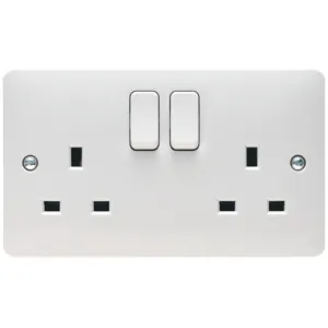 2 GANG SWITCHED SOCKET