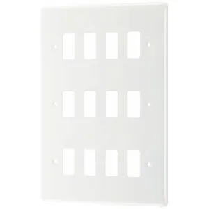 GRID FRONT PLATE NEXUS - WHITE MOULDED - 12 GANG