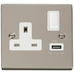 13A 1G Switched Socket With 2.1A USB Outlet - Whit
