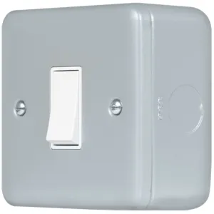 METAL CLAD PRO 10AX 1 GANG INTERMEDIATE SWITCH