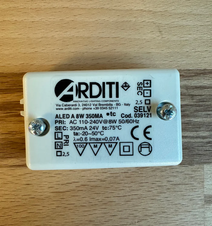 Lilley 039121 LED Driver 8W 110-240V